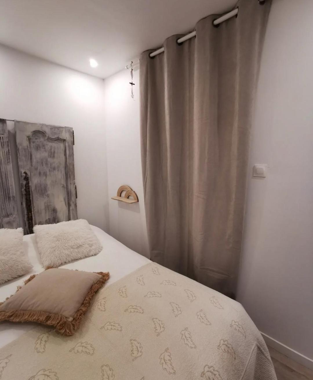 Au Poeme Du Chene, Logement Independant, Calme, Parking Gratuit Basse-Goulaine Exterior foto